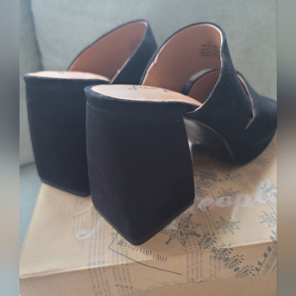 NEW FREE PEOPLE SUEDE BLACK PLATFORM 'Love Is Everywhere' - Picture 7 of 11